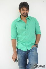 Sai Dharam Tej Interview About Pilla Nuvvu Leni Jeevitham